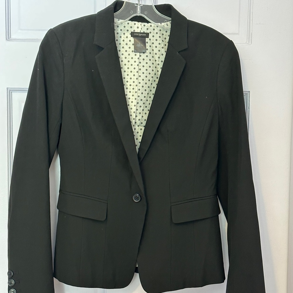 Ann Taylor Blazer Size 2